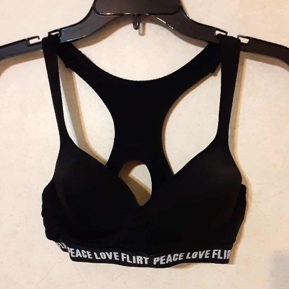 34B PLUNGE SPORTS BRA PADDED CUPS